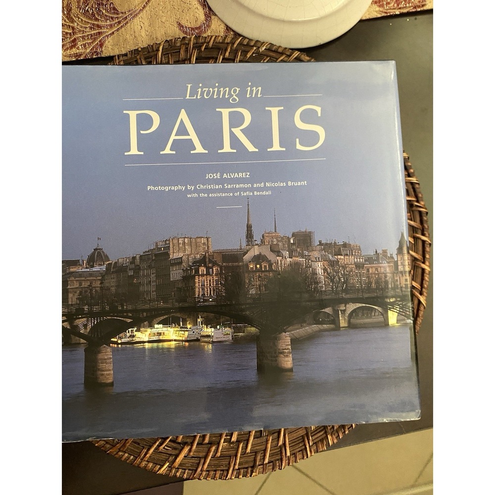 Living In Paris